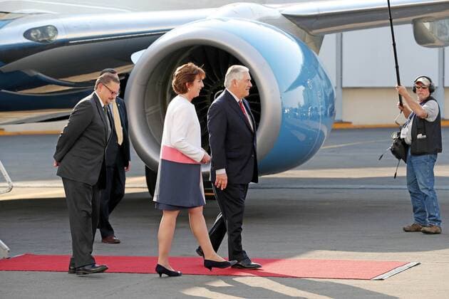 February 22, 2017 - Mexico - US Außenminister Rex Tillerson bei der Ankunft in Mexiko für bilaterale Gespräche zum Thema Sicherheit, Grenzsicherung und Handel - - ZUMAu78_ 20170223_zaf_u78_001 Copyright: xValentexRosasx