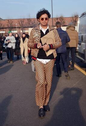 milano 22-02-2107 milano fashion week - settimana della moda sfilata gucci nella foto street style - streetsnaps  0