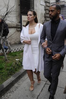 Ashley Graham bei der Mailand Fashion Week Milan Ashley Graham to the Max Mara fashion show during the Milan Fashion Week  Copyright: xLivioxValeriox xIPAx xLivioxValeriox