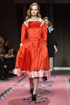 Mailand Fashion Week - Vivetta Modenschau Milan woman s Fashion Week Fall Winter 2017 2018. Milano Moda donna , autunno inverno 2017 2018 . Vivetta Fashion Show Pictured: Model  Copyright: xRiccardoxGiordanoxSickix xIPAx xFotosickix