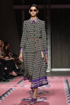 Mailand Fashion Week - Vivetta Modenschau Milan woman s Fashion Week Fall Winter 2017 2018. Milano Moda donna , autunno inverno 2017 2018 . Vivetta Fashion Show Pictured: Model  Copyright: xRiccardoxGiordanoxSickix xIPAx xFotosickix