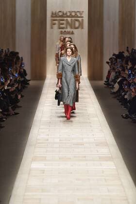 Mailand Fashion Week - Fendi Modenschau . 23 02 2017. Milan, Italy. Fendi show at Milan Fashion Week for Autumn Winter 2017.  xi-Imagesx IIM-14489-0049