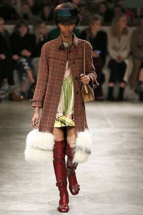 Mailand Fashion Week - Prada Modenschau . 23 02 2017. Milan, Italy. Prada show at Milan Fashion Week for Autumn Winter 2017  xi-Imagesx IIM-14491-0032