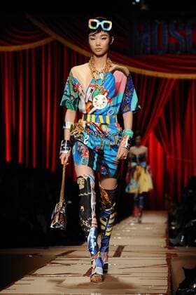 Mailand Fashion Week - Moschino Modenschau Milan woman s Fashion Week Fall Winter 2017 2018. Milano Moda donna , autunno inverno 2017 2018 . Moschino fashion Show  Copyright: xSickix xIPAx xFotosickix