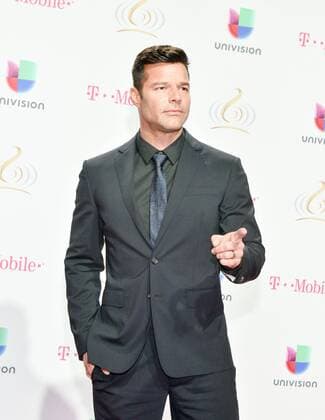Puerto Rican singer Ricky Martin poses as he arrives at Lo Nuestro Latin Music Awards at the American Airlines Arena in Miami, Florida, Unied States, 23 February 2017. LO NUESTRO LATIN MUSIC AWARDS !ACHTUNG: NUR REDAKTIONELLE NUTZUNG!  Copyright: xGIORGIOxVIERAx MIA001 20170224-636235057838799023