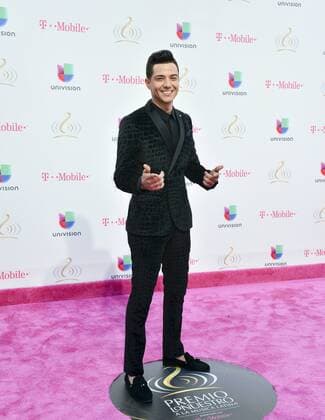 US singer Luis Coronel poses as he arrives at Lo Nuestro Latin Music Awards at the American Airlines Arena in Miami, Florida, Unied States, 23 February 2017. LO NUESTRO LATIN MUSIC AWARDS !ACHTUNG: NUR REDAKTIONELLE NUTZUNG!  Copyright: xGIORGIOxVIERAx MIA001 20170224-636235068993280331