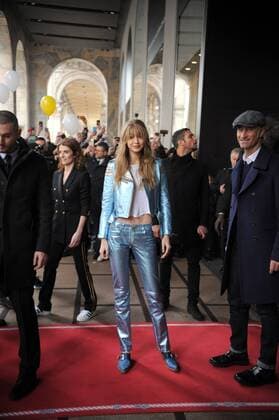 Milan, Gigi Hadid for Tommy Hilfiger meets fans in La Rinascente supermodel Gigi Hadid comes in Rinascente, and meets fans. Supercortata 4 bodyguard and an impressive service of order, greets his fans in Tommy Hilfiger stand, which has produced a new fragrance for her,  Copyright: xMimmoxCarrierox xIPAx xMimmoxCarrierox