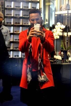 Mailand Fashion Week - Lewis Hamilton Milan, Lewis Hamilton, shopping in the showroom Versace Via Montenapoleone.  Copyright: xSimonexComix xIPAx xSimonexComix
