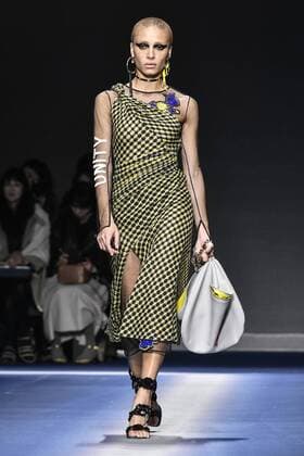 Milan woman s Fashion Week Fall Winter 2017 2018. Milano Moda donna , autunno inverno 2017 2018 . Versace fashion show Pictured: Model  Copyright: xRiccardoxGiordanoxSickix xIPAx xFotosickix