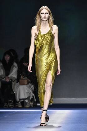 Milan woman s Fashion Week Fall Winter 2017 2018. Milano Moda donna , autunno inverno 2017 2018 . Versace fashion show Pictured: Model  Copyright: xRiccardoxGiordanoxSickix xIPAx xFotosickix