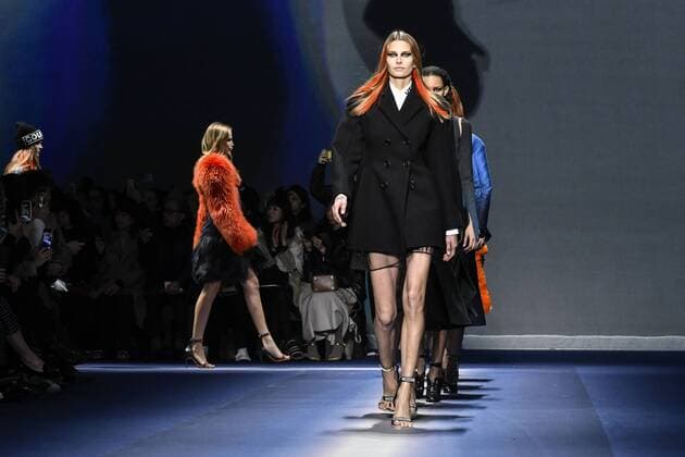 Milan woman s Fashion Week Fall Winter 2017 2018. Milano Moda donna , autunno inverno 2017 2018 . Versace fashion show Pictured: Model  Copyright: xRiccardoxGiordanoxSickix xIPAx xFotosickix