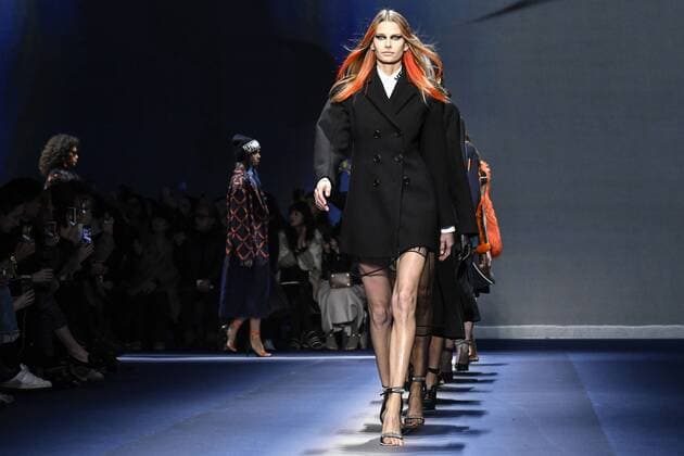 Milan woman s Fashion Week Fall Winter 2017 2018. Milano Moda donna , autunno inverno 2017 2018 . Versace fashion show Pictured: Model  Copyright: xRiccardoxGiordanoxSickix xIPAx xFotosickix