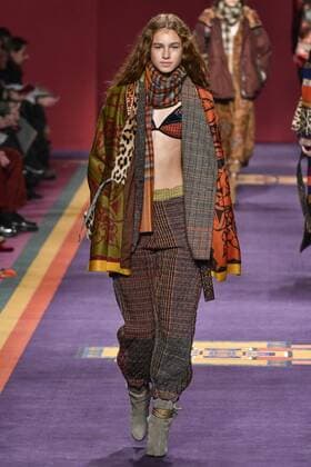 Milan woman s Fashion Week Fall Winter 2017 2018. Milano Moda donna , autunno inverno 2017 2018 . ETRO fashion show Pictured: Model  Copyright: xRiccardoxGiordanoxSickix xIPAx xFotosickix