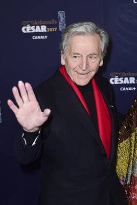 Constantin Costa Gavras mit Ehefrau Michele Ray Gavras - Photocall - 42. Preisverleihung Cesar 2017 in Paris, Frankreich - 24 02 2017 JBAutissier Panoramic 