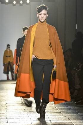 Milan woman s Fashion Week Fall Winter 2017 2018. Milano Moda donna , autunno inverno 2017 2018 . Bottega Veneta fashion show Pictured: Nieves Alvarez  Copyright: xRiccardoxGiordanoxSickix xIPAx xFotosickix