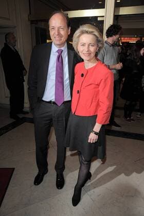 Ursula von der Leyen, Heiko von der Leyen Premiere Alles muss Glaenzen im Theater am Kudamm in Berlin am 25.02.2017