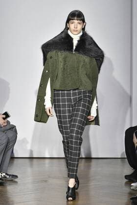 Milan woman s Fashion Week Fall Winter 2017 2018. Gabriele Colangelo Fashionshow Pictured: Model  Copyright: xRiccardoxGiordanoxSickix xIPAx xFotosickix