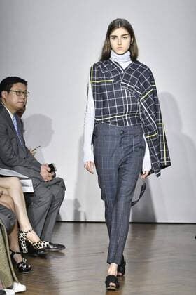 Milan woman s Fashion Week Fall Winter 2017 2018. Gabriele Colangelo Fashionshow Pictured: Model  Copyright: xRiccardoxGiordanoxSickix xIPAx xFotosickix