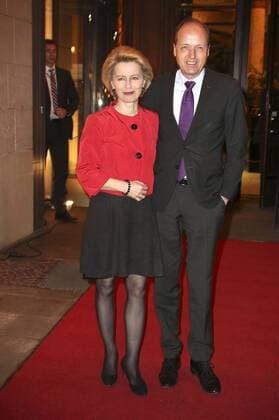 Ursula von der Leyen mit Ehemann Heiko von der Leyen bei der Premierenparty des Theaterstücks Alles muss glänzen - The Homemaker im Restaurant Grosz. Berlin, 25.02.2017 Foto:xS.xGabschx xFuturexImage