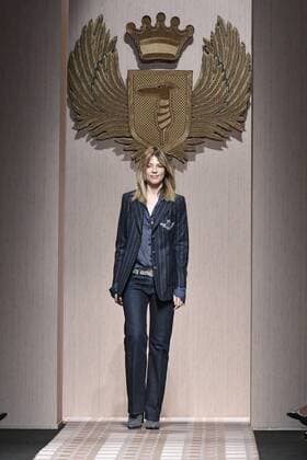 Milan woman s Fashion Week Fall Winter 2017 2018. Milano Moda donna , autunno inverno 2017 2018 . Trussardi fashion show Pictured: model  Copyright: xRiccardoxGiordanoxSickix xIPAx xFotosickix