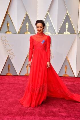 Actress Ruth Negga arrives on the red carpet for the 89th annual Academy Awards at the Dolby Theatre in the Hollywood section of Los Angeles on February 26, 2017.  LAP2017022637 KEVINxDIETSCH