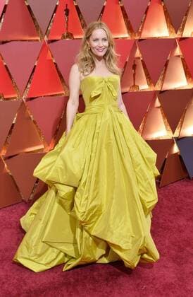 Actress Leslie Mann arrives on the red carpet for the 89th annual Academy Awards at the Dolby Theatre in the Hollywood section of Los Angeles on February 26, 2017.  LAP20170226661 JIMxRUYMEN