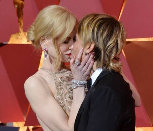Themen der Woche Actors Nicole Kidman and Keith Urban arrive on the red carpet for the 89th annual Academy Awards at the Dolby Theatre in the Hollywood section of Los Angeles on February 26, 2017.  LAP20170226755 JIMxRUYMEN