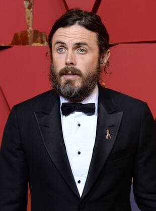 Actor Casey Affleck arrives on the red carpet for the 89th annual Academy Awards at the Dolby Theatre in the Hollywood section of Los Angeles on February 26, 2017.  LAP20170226418 JIMxRUYMEN