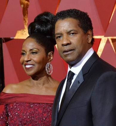 Actors Pauletta Washington and Denzel Washington arrive on the red carpet for the 89th annual Academy Awards at the Dolby Theatre in the Hollywood section of Los Angeles on February 26, 2017.  LAP20170226808 JIMxRUYMEN