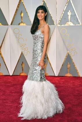 Actress Sofia Boutella arrives on the red carpet for the 89th annual Academy Awards at the Dolby Theatre in the Hollywood section of Los Angeles on February 26, 2017.  LAX20170226918 KEVINxDIETSCH