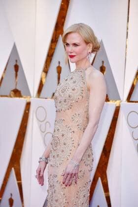 Nicole Kidman arrives on the red carpet for the 89th annual Academy Awards at the Dolby Theatre in the Hollywood section of Los Angeles on February 26, 2017.  LAP2017022779 KEVINxDIETSCH