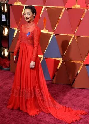 Actress Ruth Negga arrives on the red carpet for the 89th annual Academy Awards at the Dolby Theatre in the Hollywood section of Los Angeles on February 26, 2017.  LAP20170226853 JIMxRUYMEN