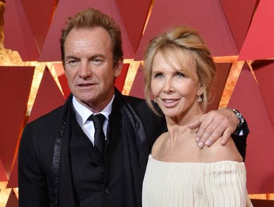 Musician Sting and actress Trudie Styler arrive on the red carpet for the 89th annual Academy Awards at the Dolby Theatre in the Hollywood section of Los Angeles on February 26, 2017.  LAP20170226948 JIMxRUYMEN