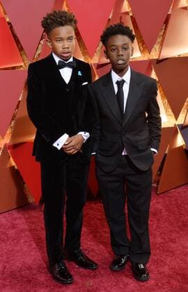 Actors Jaden Piner (L) and Alex R. Hibbert arrive on the red carpet for the 89th annual Academy Awards at the Dolby Theatre in the Hollywood section of Los Angeles on February 26, 2017.  LAP20170226460 JIMxRUYMEN