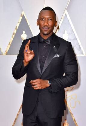 Mahershala Ali arrives on the red carpet for the 89th annual Academy Awards at the Dolby Theatre in the Hollywood section of Los Angeles on February 26, 2017.  LAP2017022844 KEVINxDIETSCH