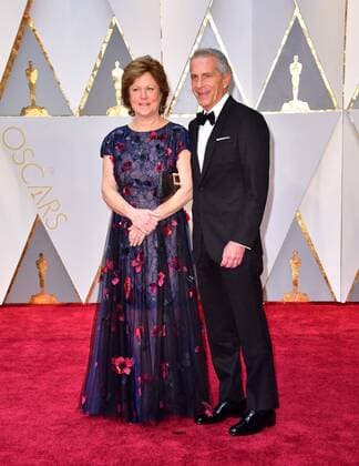 Producer Marc Platt and wife Julie arrive on the red carpet for the 89th annual Academy Awards at the Dolby Theatre in the Hollywood section of Los Angeles on February 26, 2017.  LAP2017022862 KEVINxDIETSCH