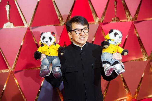 (170227) -- LOS ANGELES, Feb. 26, 2017 -- Actor Jackie Chan arrives for the red carpet of the 89th Academy Awards at the Dolby Theater in Los Angeles, the United States, on Feb. 26, 2017. )(gj) U.S.-LOS ANGELES-OSCAR-RED CARPET YangxLei 