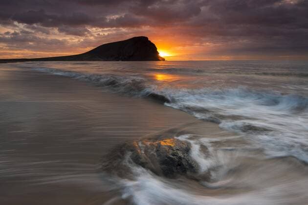 Playa de la tejita, La Tejita beach, Sonnenaufgang, Wolkenhimmel, Kanarische Inseln, Teneriffa, Spanien, Europa Copyright: imageBROKER/SonjaxJordan ibxjor04490191.jpg