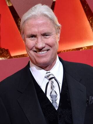 Visual effects supervisor Burt Dalton arrives on the red carpet for the 89th annual Academy Awards at the Dolby Theatre in the Hollywood section of Los Angeles on February 26, 2017.  LAP20170226481 JIMxRUYMEN