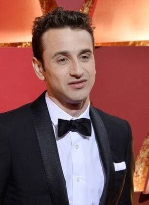 Composer Justin Hurwitz arrives on the red carpet for the 89th annual Academy Awards at the Dolby Theatre in the Hollywood section of Los Angeles on February 26, 2017.  LAP201702261029 JIMxRUYMEN