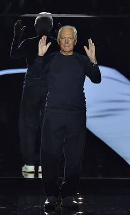 Mailand Fashion Week - Giorgio Armani . 27 02 2017. Milan, Italy. Designer Giorgio Armani at the end of his show at Milan Fashion Week for Autumn Winter 2017.  xi-Imagesx IIM-14521-0073