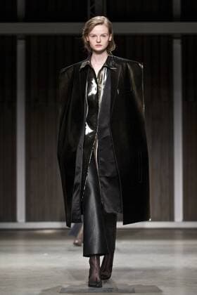 A model presents a creation of Chinese designer brand RICOSTRU during Milan Fashion Week Fall Winter 2017 2018 in Milan, Italy on Feb. 27, 2017. ) ITALY-MILAN-FASHION WEEK-RICOSTRU JinxYu 