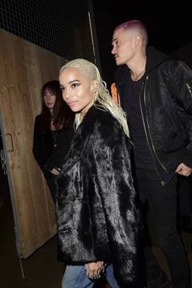 Zoe Kravitz mit Freund - Ankunft Modenschau Yves St Laurent - Paris - 28 02 2017 JBAutissier Panoramic 