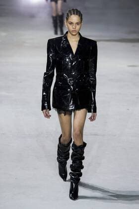 215948 Marineau Starface 2017-02-28 Paris France Paris Fashion Week. Défilé PAP Automne-hiver 2017. Saint Laurent. Saint Laurent , autumn-winter 2017 Paris, France Paris fashion week. Parade ready to wear fall winter 2017. Editorial use only _sans_perso  Copyright: xMarineaux STAR_215948_001