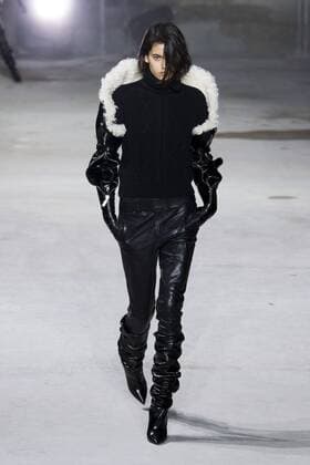 215948 Marineau Starface 2017-02-28 Paris France Paris Fashion Week. Défilé PAP Automne-hiver 2017. Saint Laurent. Saint Laurent , autumn-winter 2017 Paris, France Paris fashion week. Parade ready to wear fall winter 2017. Editorial use only _sans_perso  Copyright: xMarineaux STAR_215948_007
