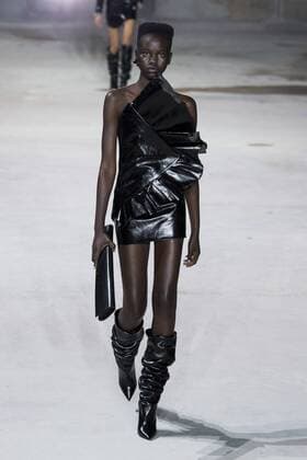 215948 Marineau Starface 2017-02-28 Paris France Paris Fashion Week. Défilé PAP Automne-hiver 2017. Saint Laurent. Saint Laurent , autumn-winter 2017 Paris, France Paris fashion week. Parade ready to wear fall winter 2017. Editorial use only _sans_perso  Copyright: xMarineaux STAR_215948_008