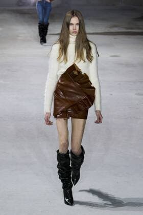 215948 Marineau Starface 2017-02-28 Paris France Paris Fashion Week. Défilé PAP Automne-hiver 2017. Saint Laurent. Saint Laurent , autumn-winter 2017 Paris, France Paris fashion week. Parade ready to wear fall winter 2017. Editorial use only _sans_perso  Copyright: xMarineaux STAR_215948_010