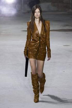 215948 Marineau Starface 2017-02-28 Paris France Paris Fashion Week. Défilé PAP Automne-hiver 2017. Saint Laurent. Saint Laurent , autumn-winter 2017 Paris, France Paris fashion week. Parade ready to wear fall winter 2017. Editorial use only _sans_perso  Copyright: xMarineaux STAR_215948_012