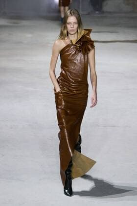 215948 Marineau Starface 2017-02-28 Paris France Paris Fashion Week. Défilé PAP Automne-hiver 2017. Saint Laurent. Saint Laurent , autumn-winter 2017 Paris, France Paris fashion week. Parade ready to wear fall winter 2017. Editorial use only _sans_perso  Copyright: xMarineaux STAR_215948_015