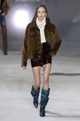 215948 Marineau Starface 2017-02-28 Paris France Paris Fashion Week. Défilé PAP Automne-hiver 2017. Saint Laurent. Saint Laurent , autumn-winter 2017 Paris, France Paris fashion week. Parade ready to wear fall winter 2017. Editorial use only _sans_perso  Copyright: xMarineaux STAR_215948_019